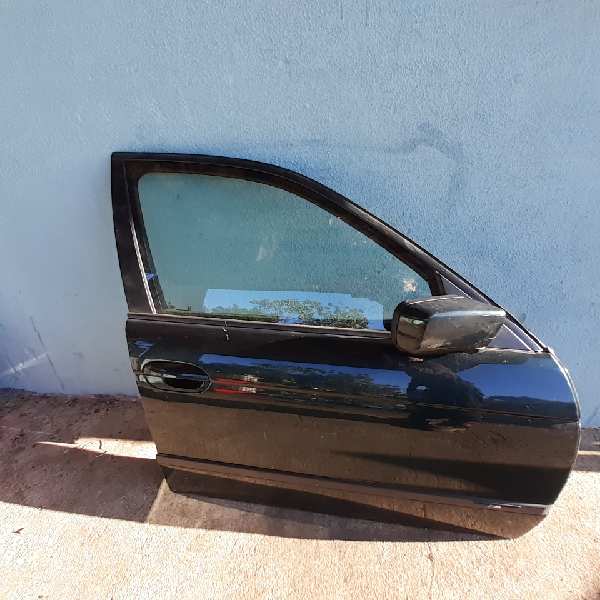 PUERTA DELANTERA DERECHA