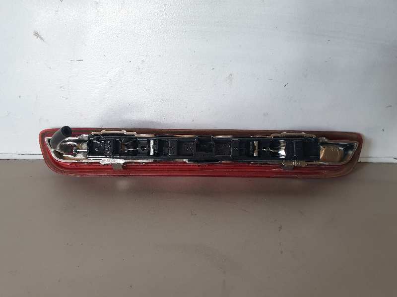 LUZ CENTRAL DE FRENO