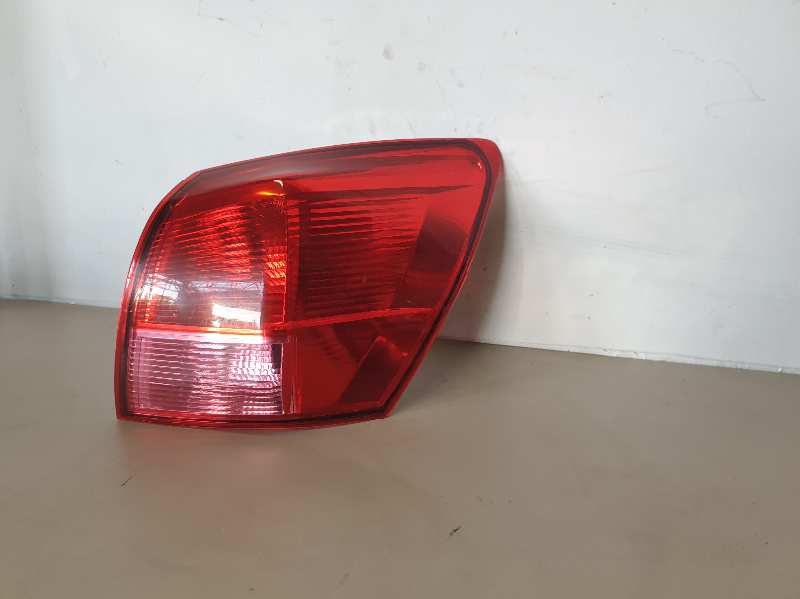 89071082 PILOTO TRASERO DERECHO NISSAN QASHQAI+2 (JJ10)