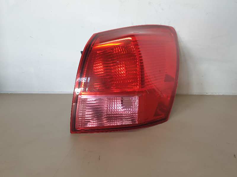 PILOTO TRASERO DERECHO