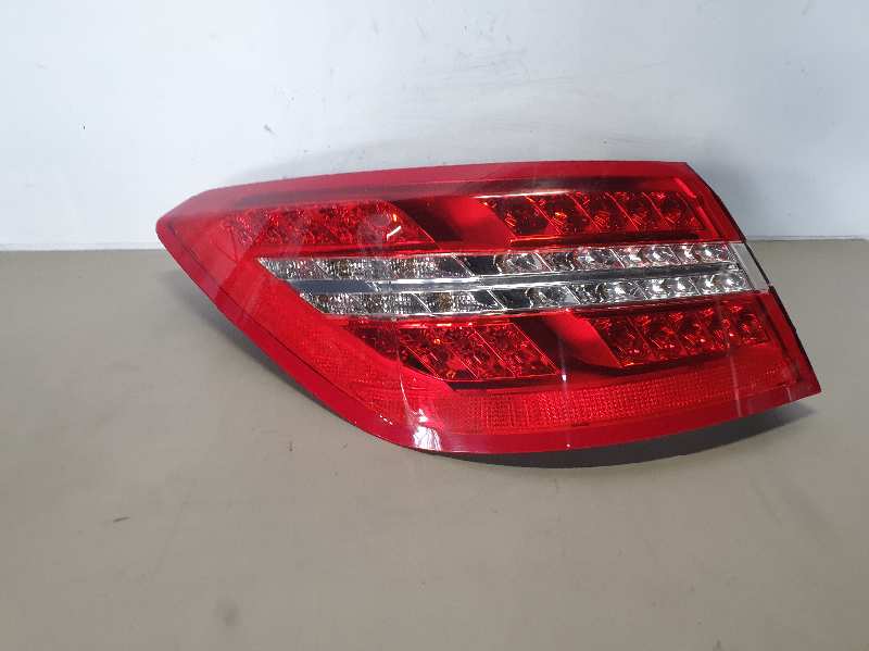 PILOTO TRASERO IZQUIERDO