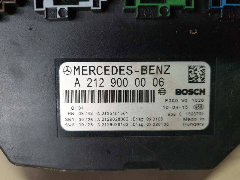 CAJA RELES - FUSIBLES