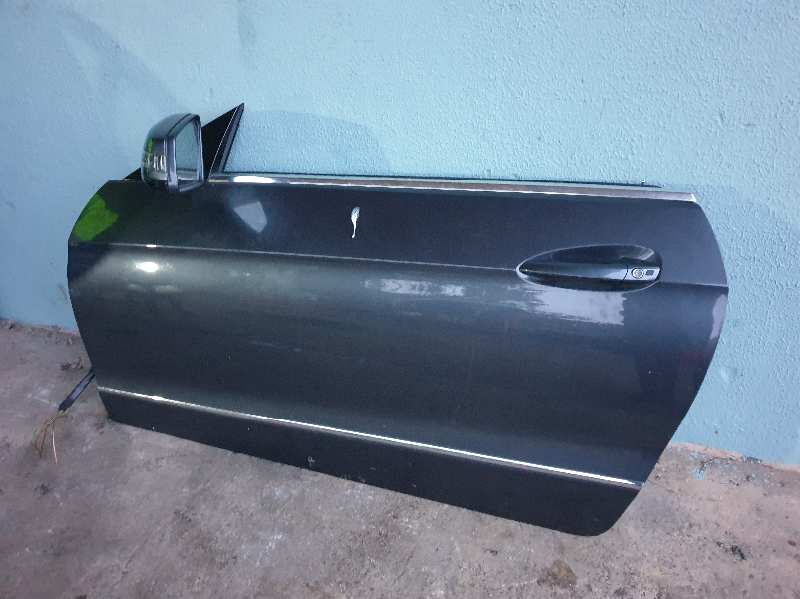 PUERTA DELANTERA IZQUIERDA