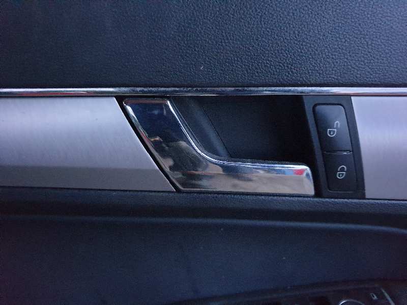 MANETA INTERIOR DELANTERA IZQUIERDA