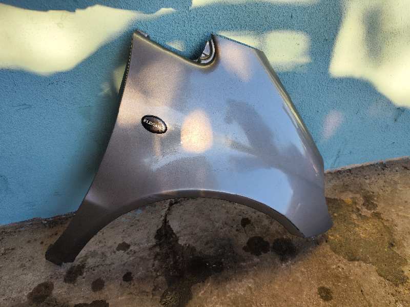 ALETA DELANTERA DERECHA