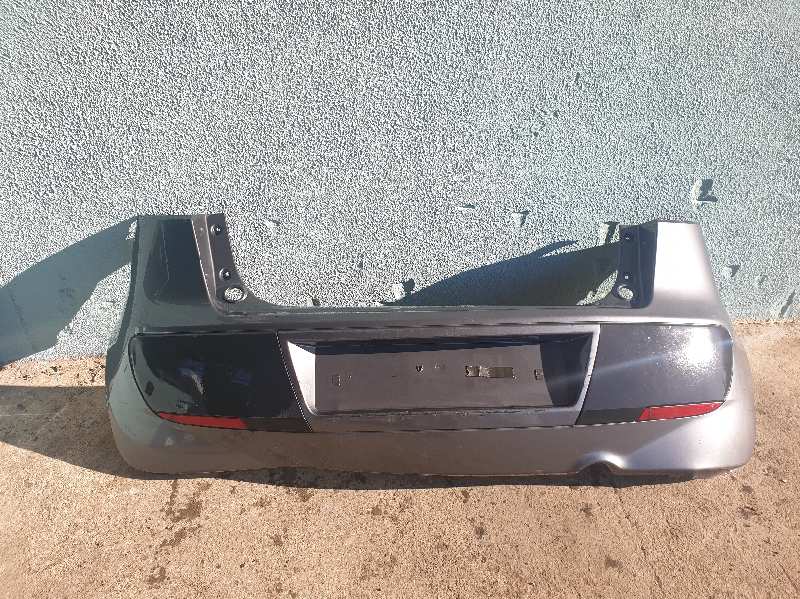 PARAGOLPES TRASERO MITSUBISHI COLT BERLINA 3 (CZ)