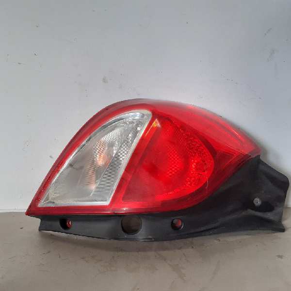 PILOTO TRASERO IZQUIERDO