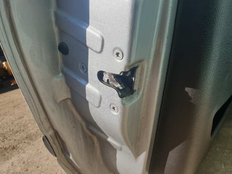 CERRADURA PUERTA DELANTERA IZQUIERDA 