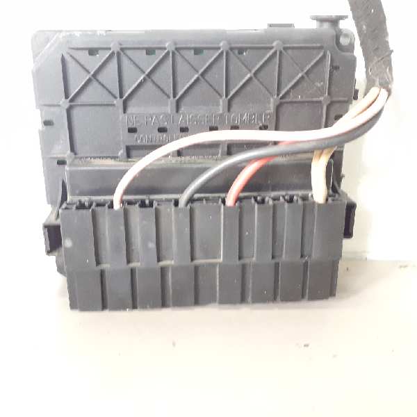 CAJA RELES - FUSIBLES