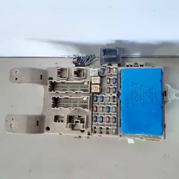 CAJA RELES - FUSIBLES