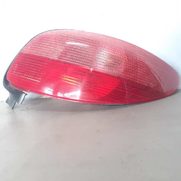 PILOTO TRASERO DERECHO