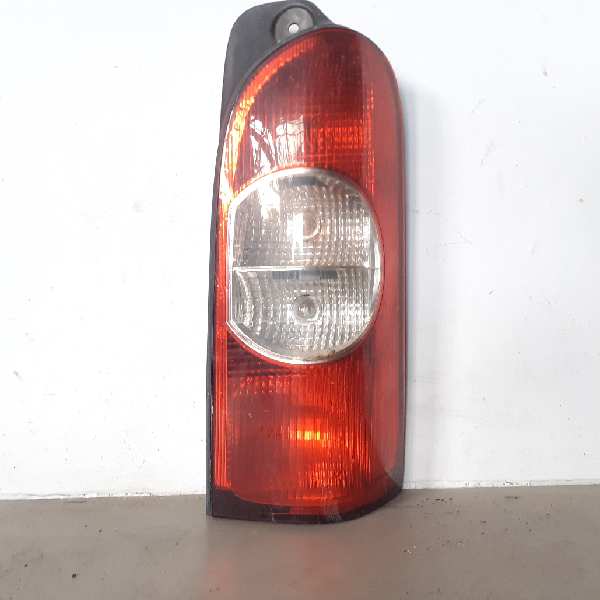 PILOTO TRASERO DERECHO