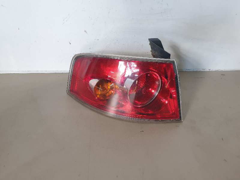 PILOTO TRASERO IZQUIERDO