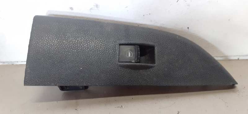 MANDO ELEVALUNAS DELANTERO DERECHO