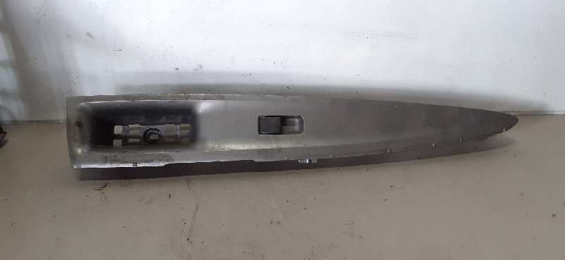 D39766370 MANDO ELEVALUNAS DELANTERO DERECHO MAZDA 2 BERLINA (DY)