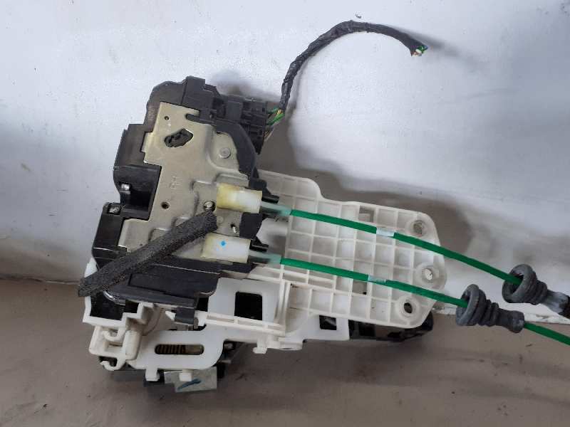 CERRADURA PUERTA DELANTERA DERECHA