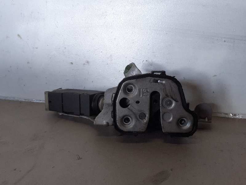 CERRADURA PUERTA TRASERA DERECHA 