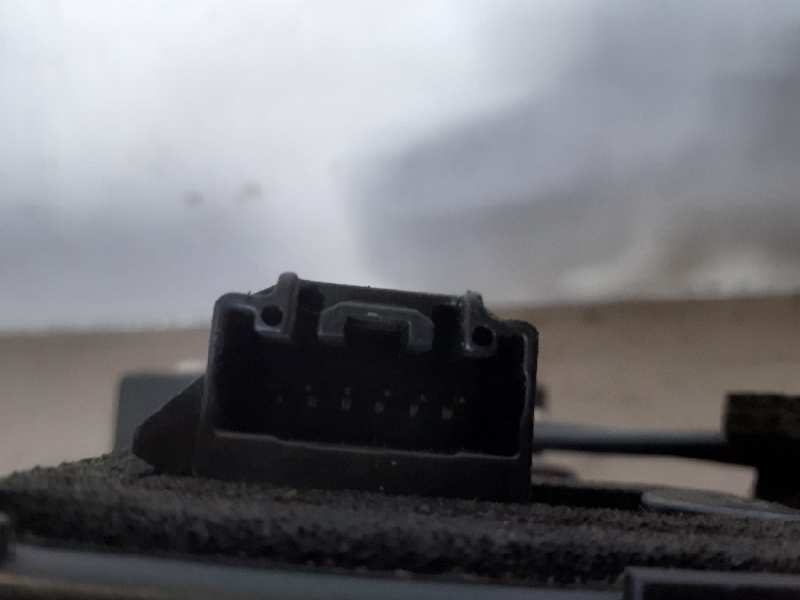 CERRADURA PUERTA TRASERA IZQUIERDA 