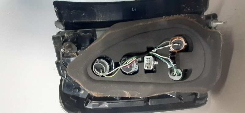 PILOTO TRASERO DERECHO