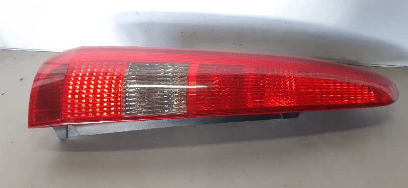 PILOTO TRASERO IZQUIERDO