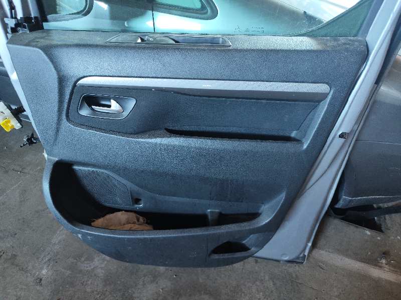 ELEVALUNAS DELANTERO DERECHO