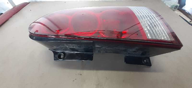 PILOTO TRASERO DERECHO