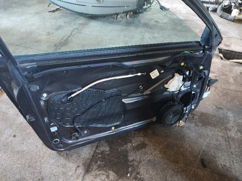 ELEVALUNAS DELANTERO IZQUIERDO