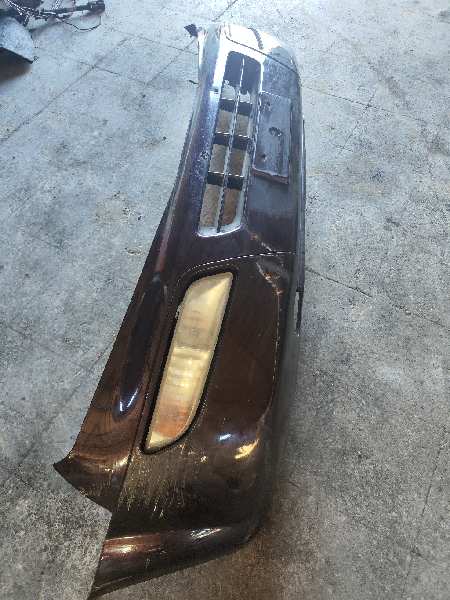 PARAGOLPES DELANTERO