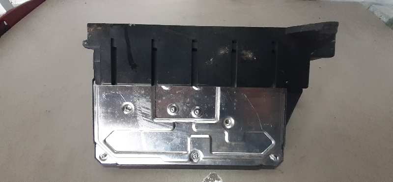 CAJA RELES - FUSIBLES