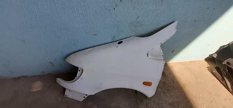 ALETA DELANTERA IZQUIERDA