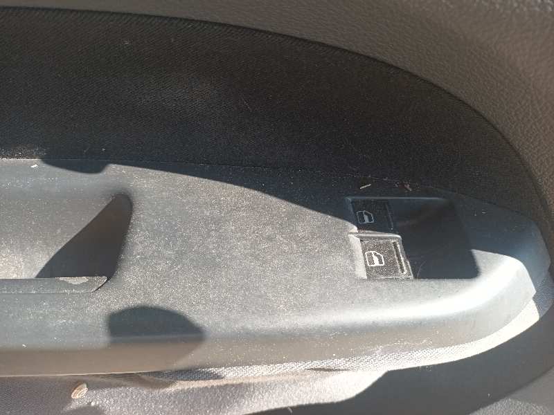 ELEVALUNAS DELANTERO IZQUIERDO