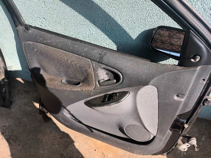 ELEVALUNAS DELANTERO IZQUIERDO