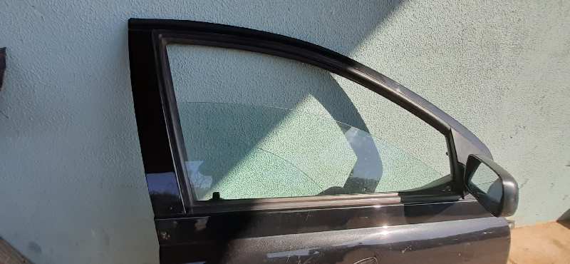 LUNA DELANTERA DERECHA