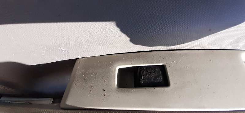 MANDO ELEVALUNAS DELANTERO DERECHO