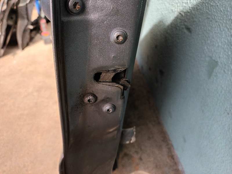 CERRADURA PUERTA DELANTERA IZQUIERDA  MERCEDES CLASE V (W638)