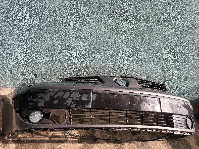 PARAGOLPES DELANTERO