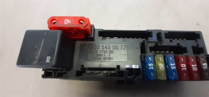 CAJA RELES - FUSIBLES