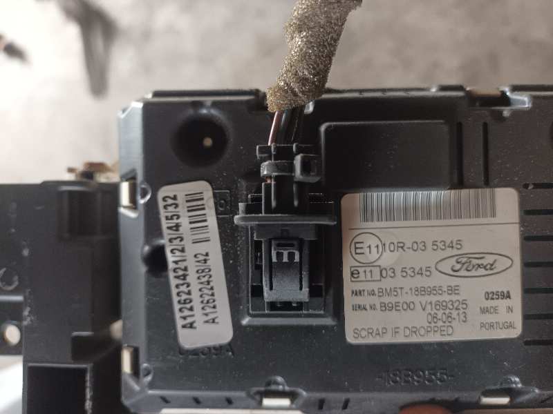 PANTALLA MULTIFUNCION