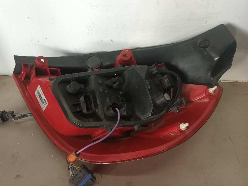 PILOTO TRASERO IZQUIERDO