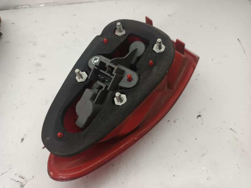 PILOTO TRASERO IZQUIERDO