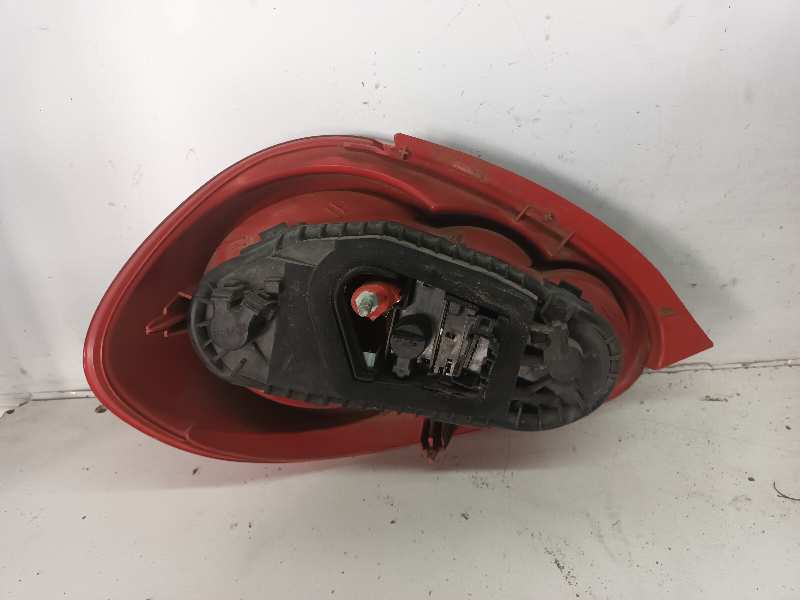 PILOTO TRASERO DERECHO