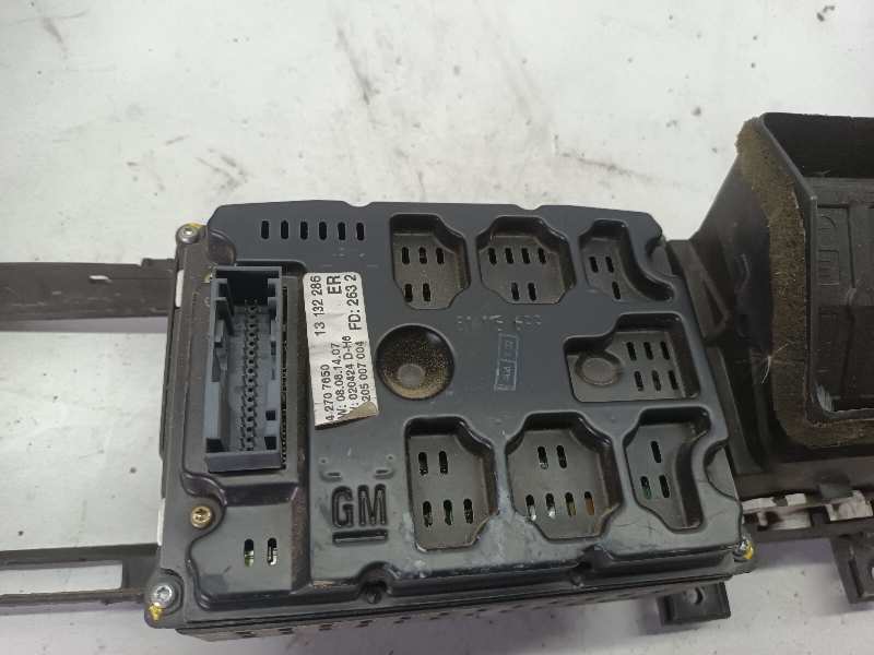 PANTALLA MULTIFUNCION