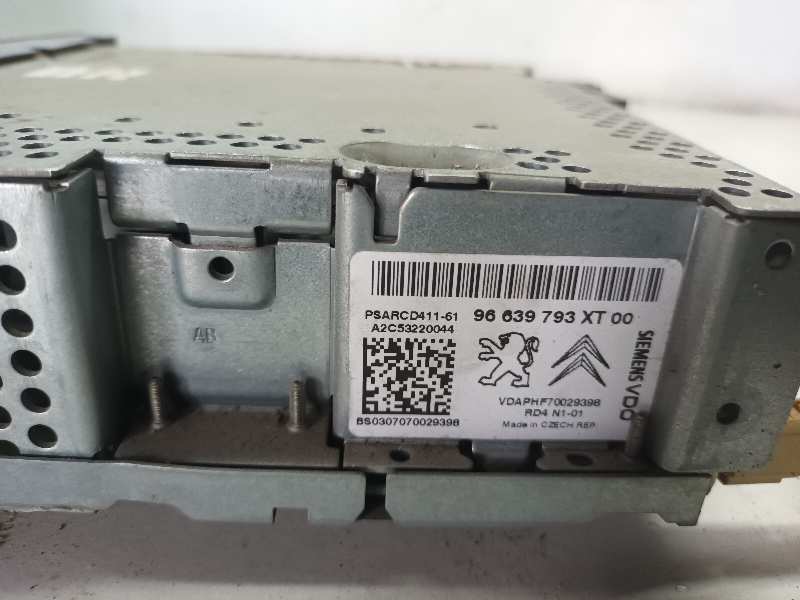 SISTEMA AUDIO - RADIO CD