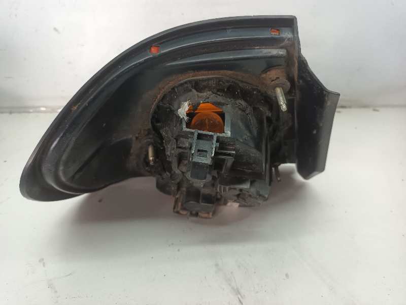 PILOTO TRASERO DERECHO