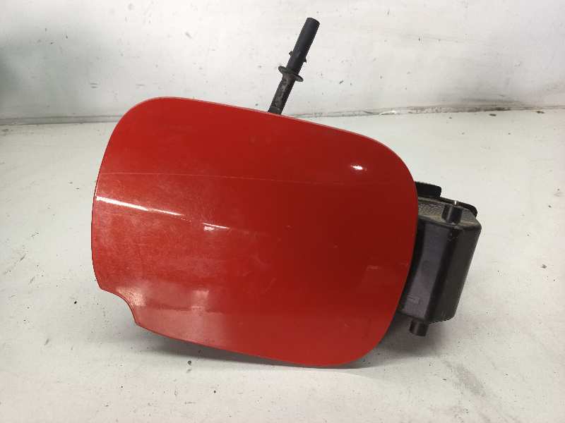 TAPA EXTERIOR COMBUSTIBLE