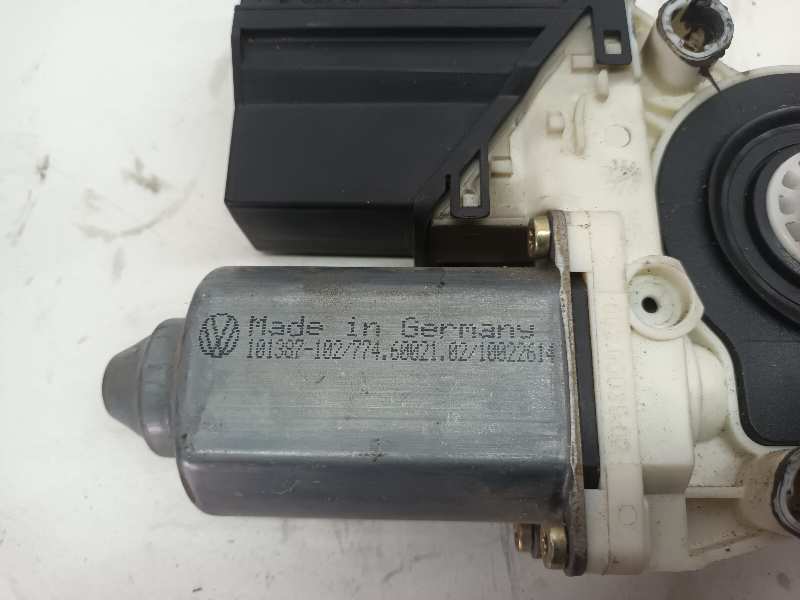 MOTOR ELEVALUNAS DELANTERO IZQUIERDO