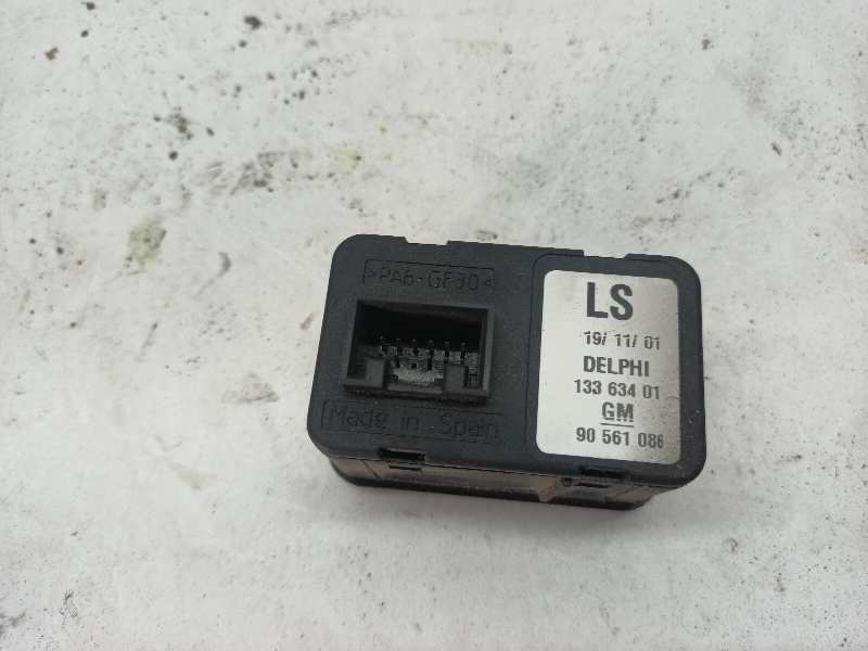 13363401 MANDO ELEVALUNAS DELANTERO IZQUIERDO  OPEL ASTRA G BERLINA