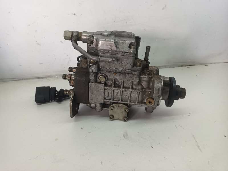 038130107D BOMBA INYECCION SEAT TOLEDO (1M2)