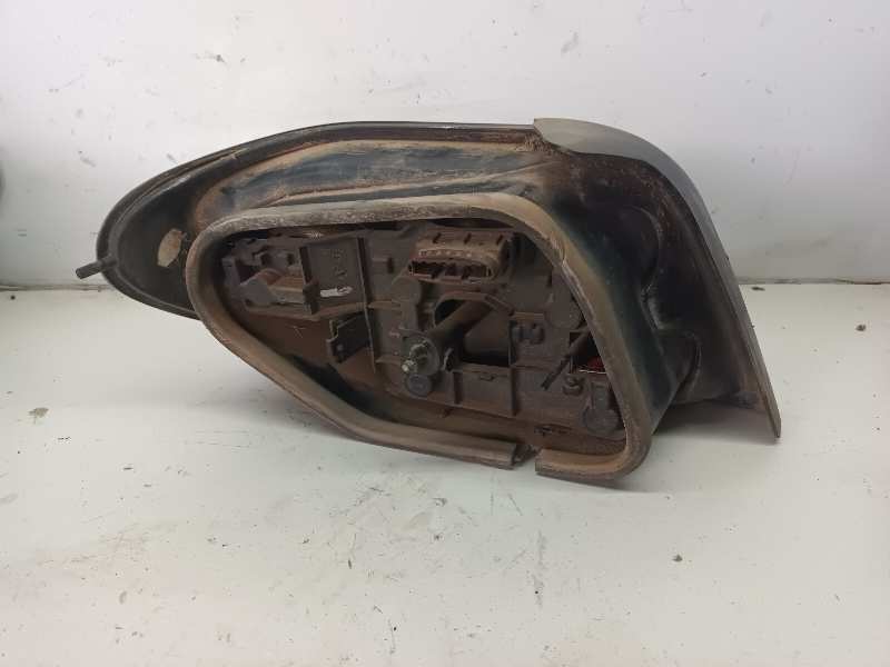 PILOTO TRASERO DERECHO