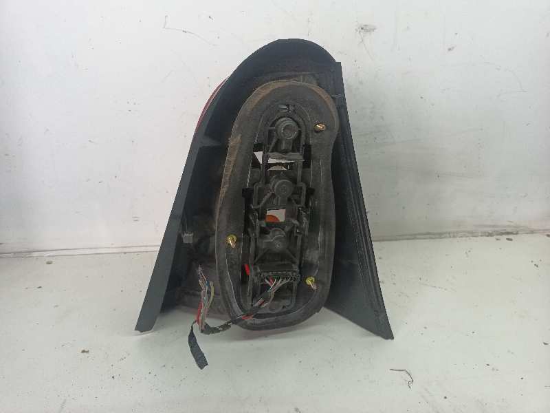 PILOTO TRASERO IZQUIERDO